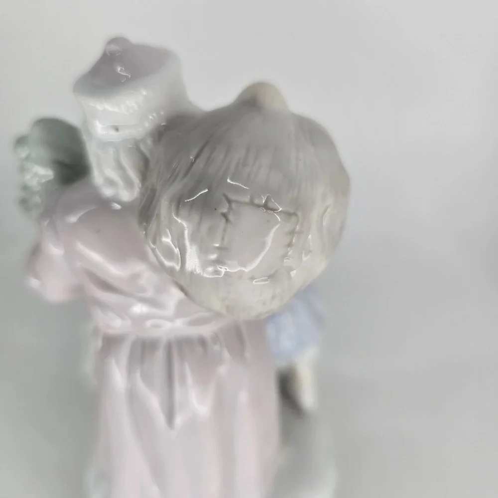 Vintage Porcelain Santa Claus Music Figurine Plays Santa Claus is Coming to Town